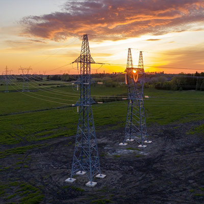 Image General contractor overhead line construction