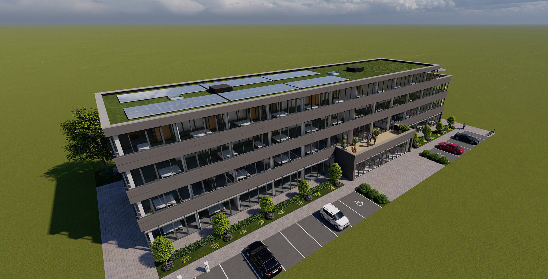 Architektur-Visualisierung eines modernen vierstöckigen Bürogebäudes mit großflächigen Glasfassaden, begrüntem Dach mit Solarpanels und vorgelagerter Terrasse. Vor dem Gebäude befinden sich Parkplätze mit E-Ladestationen und barrierefreiem Stellplatz, umgeben von Bäumen und Grünflächen.
